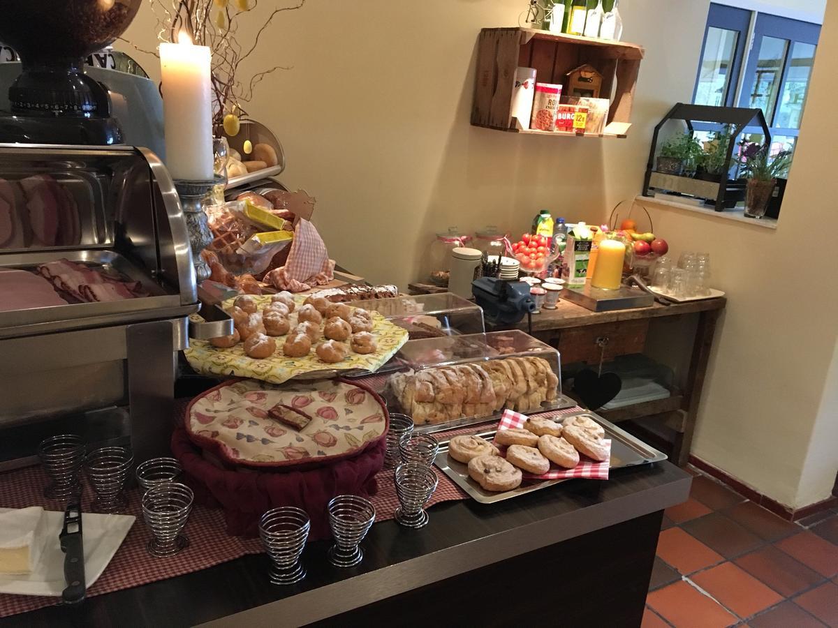Ziza Hotel Valkenburg aan de Geul Ngoại thất bức ảnh