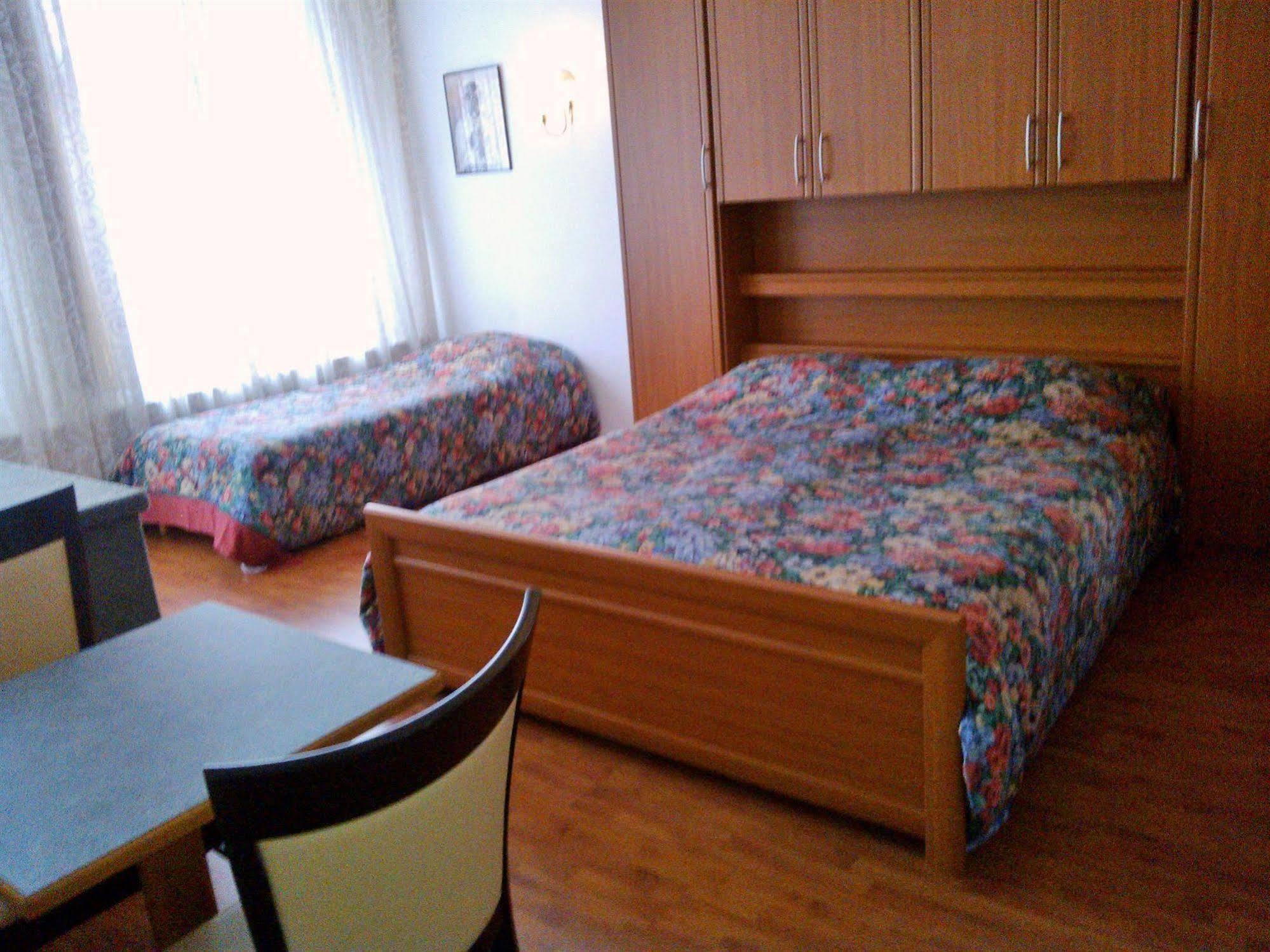 Ziza Hotel Valkenburg aan de Geul Ngoại thất bức ảnh