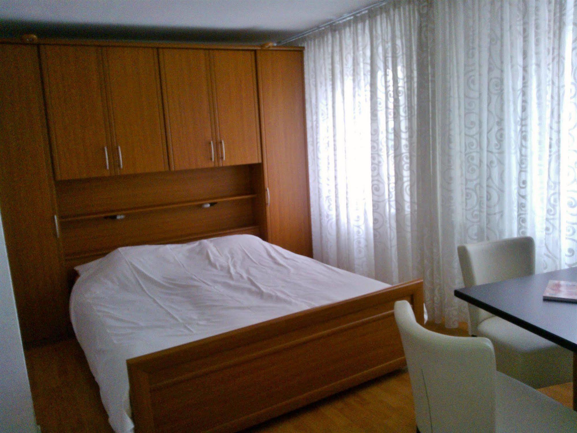 Ziza Hotel Valkenburg aan de Geul Ngoại thất bức ảnh